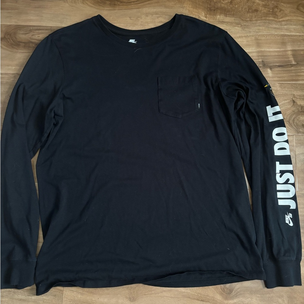 Nike SB Long-Sleeve Tee